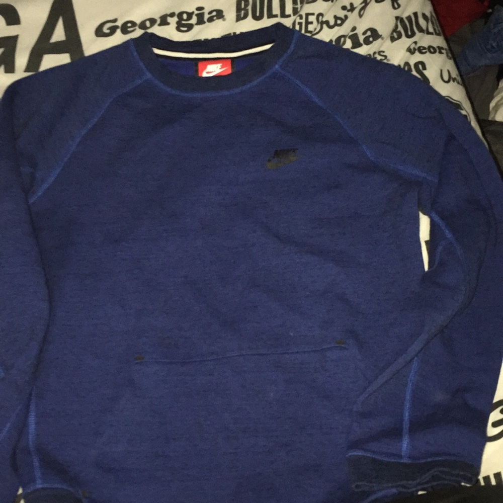 nike dri-fit sweater